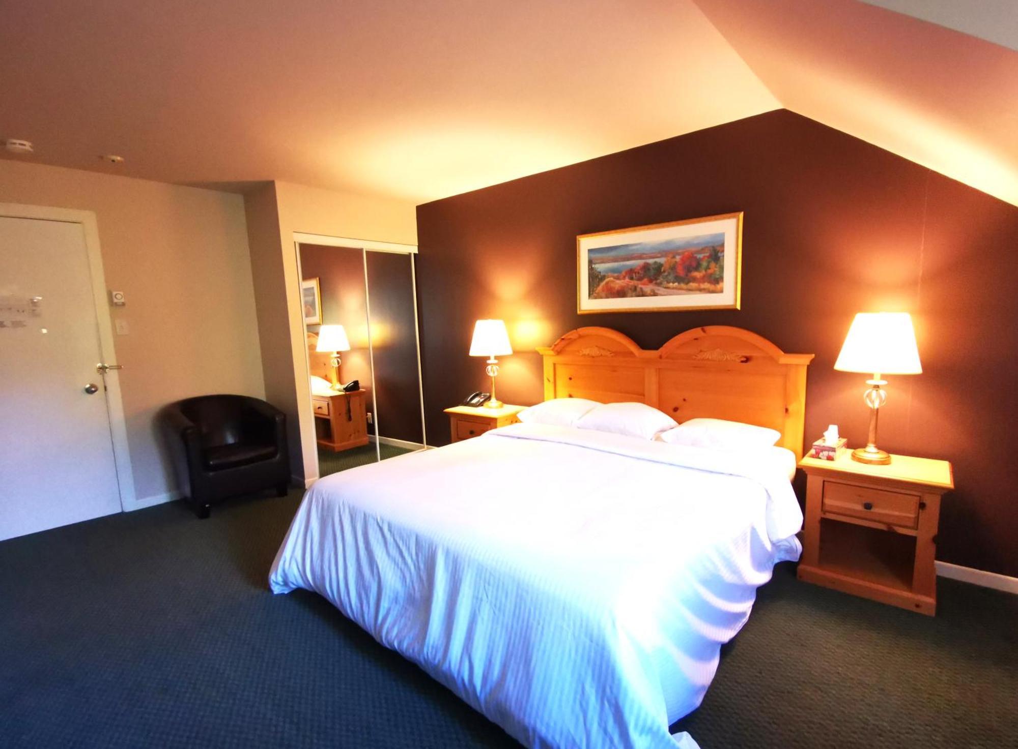Hotel Alila Saint-Sauveur Bagian luar foto